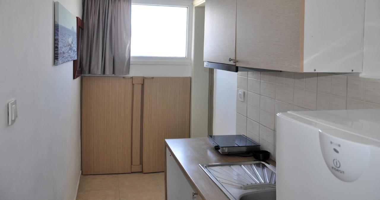 Coralli Beach Studios-Apartments Kallithea  Екстер'єр фото