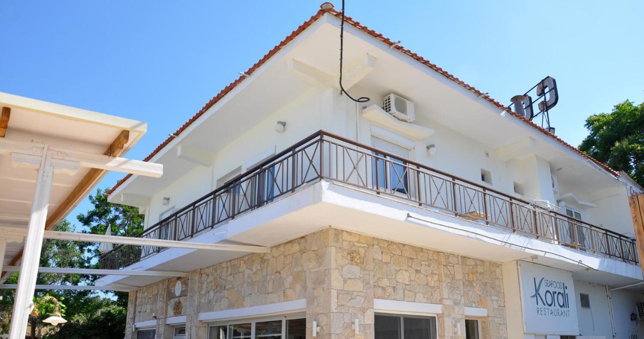 Coralli Beach Studios-Apartments Kallithea  Екстер'єр фото